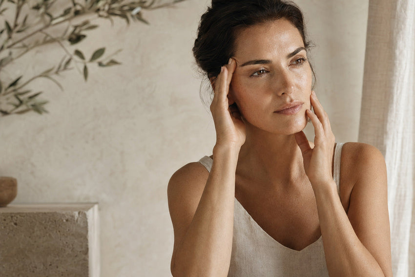 Pelle stressata e cortisolo: quando le emozioni cambiano il viso